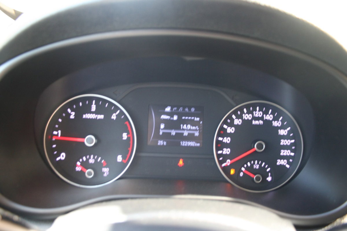 Kia Sportage 1.7 CRDI 2WD Cool (13)