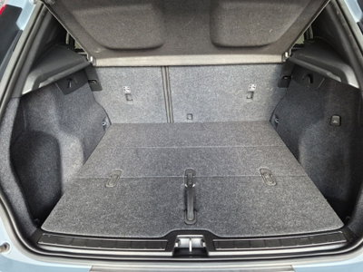 Volvo XC40 B3 automatico Essential (13)