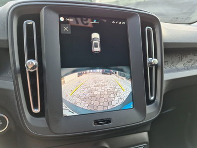 Volvo XC40 B3 automatico Essential (4)