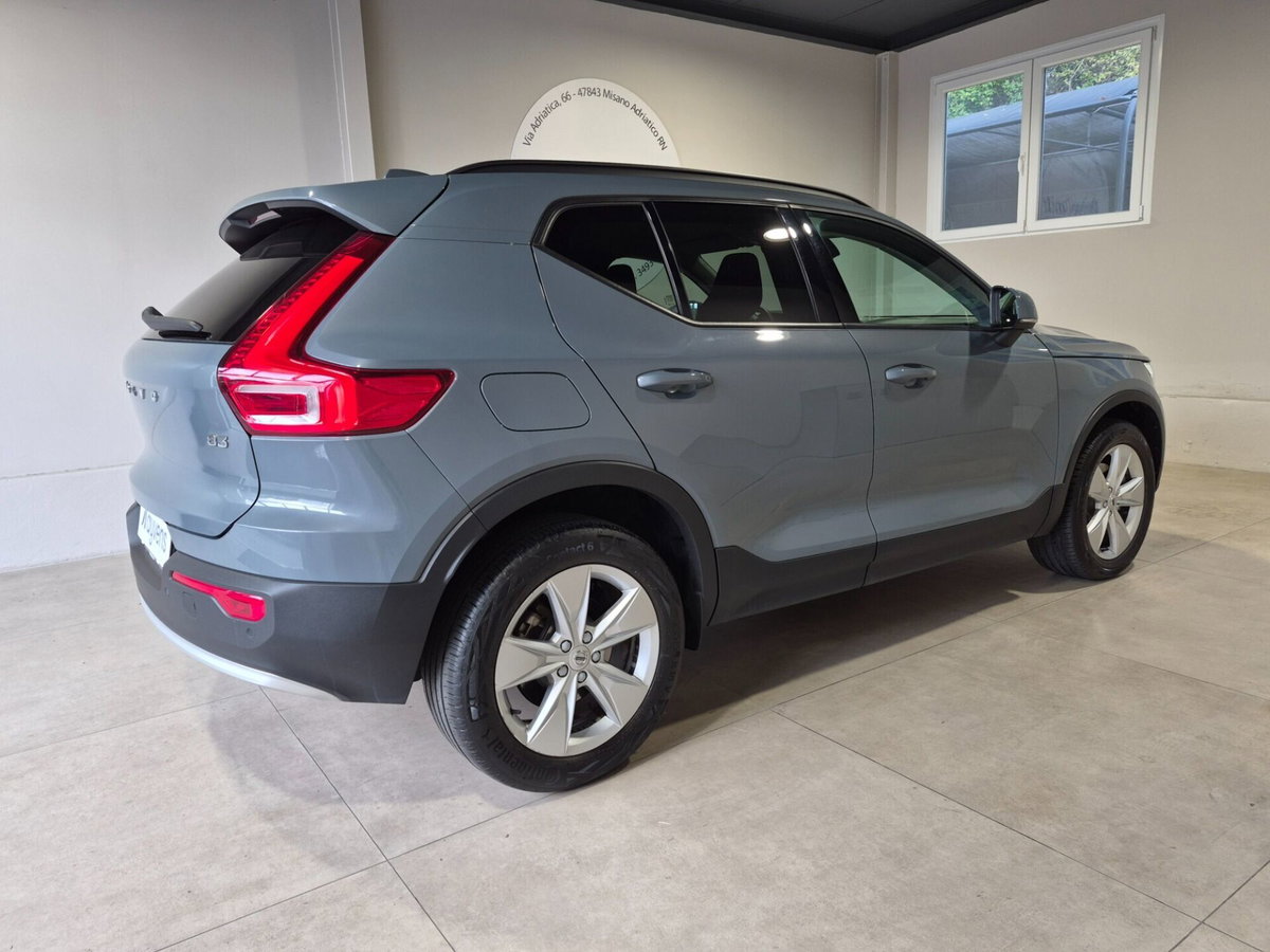 Volvo XC40 B3 automatico Essential (7)