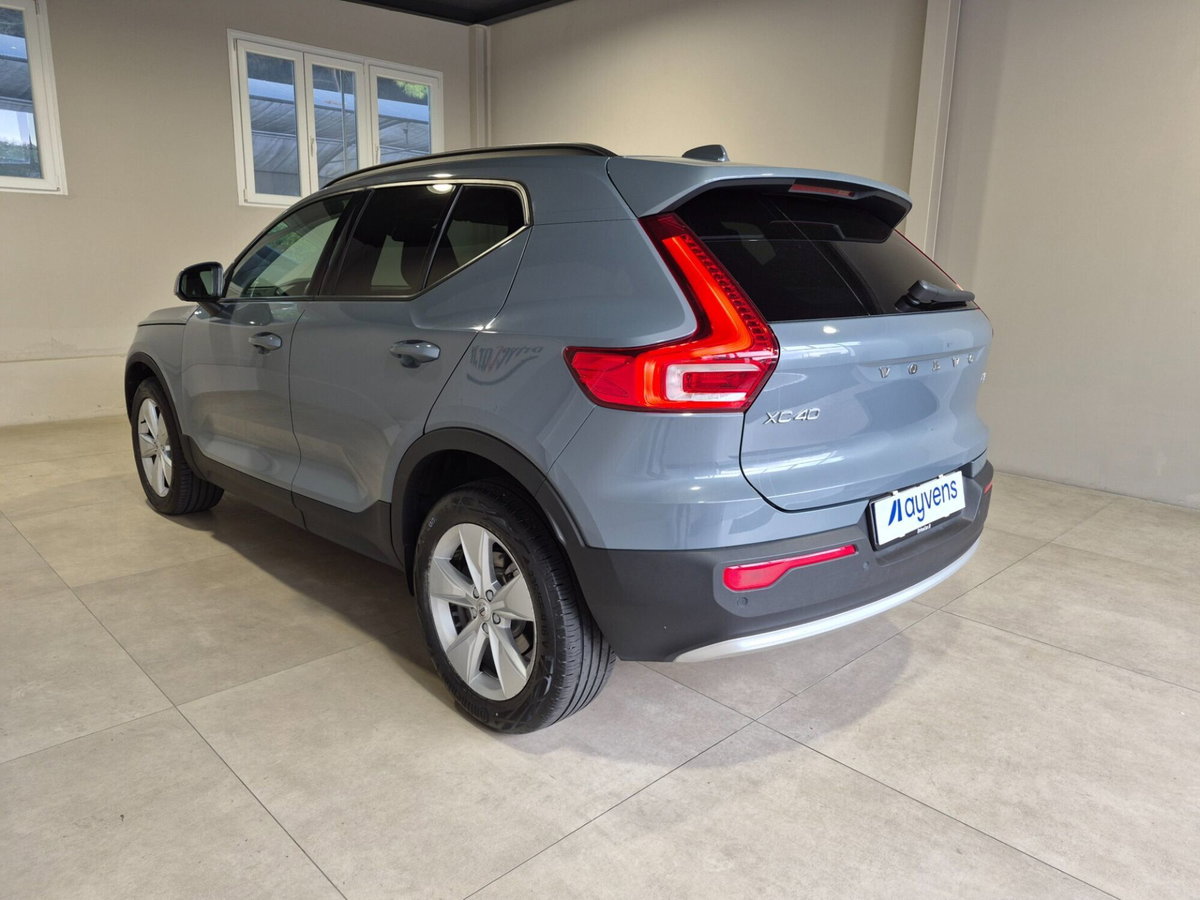 Volvo XC40 B3 automatico Essential (9)