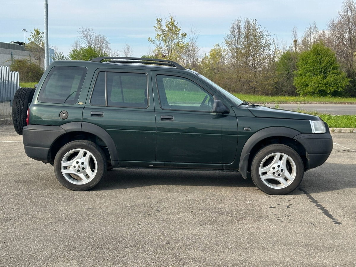 Land Rover Freelander 2.0 Td4 16V cat aut. S.W. SE (4)