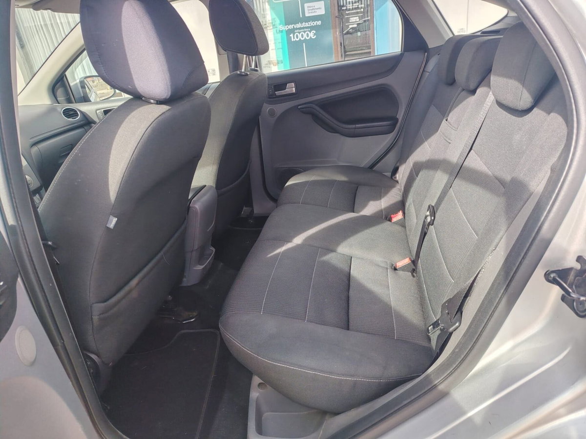 Ford Focus 1.6 TDCi (90CV) 5p. Tit. (12)