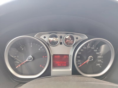 Ford Focus 1.6 TDCi (90CV) 5p. Tit. (9)