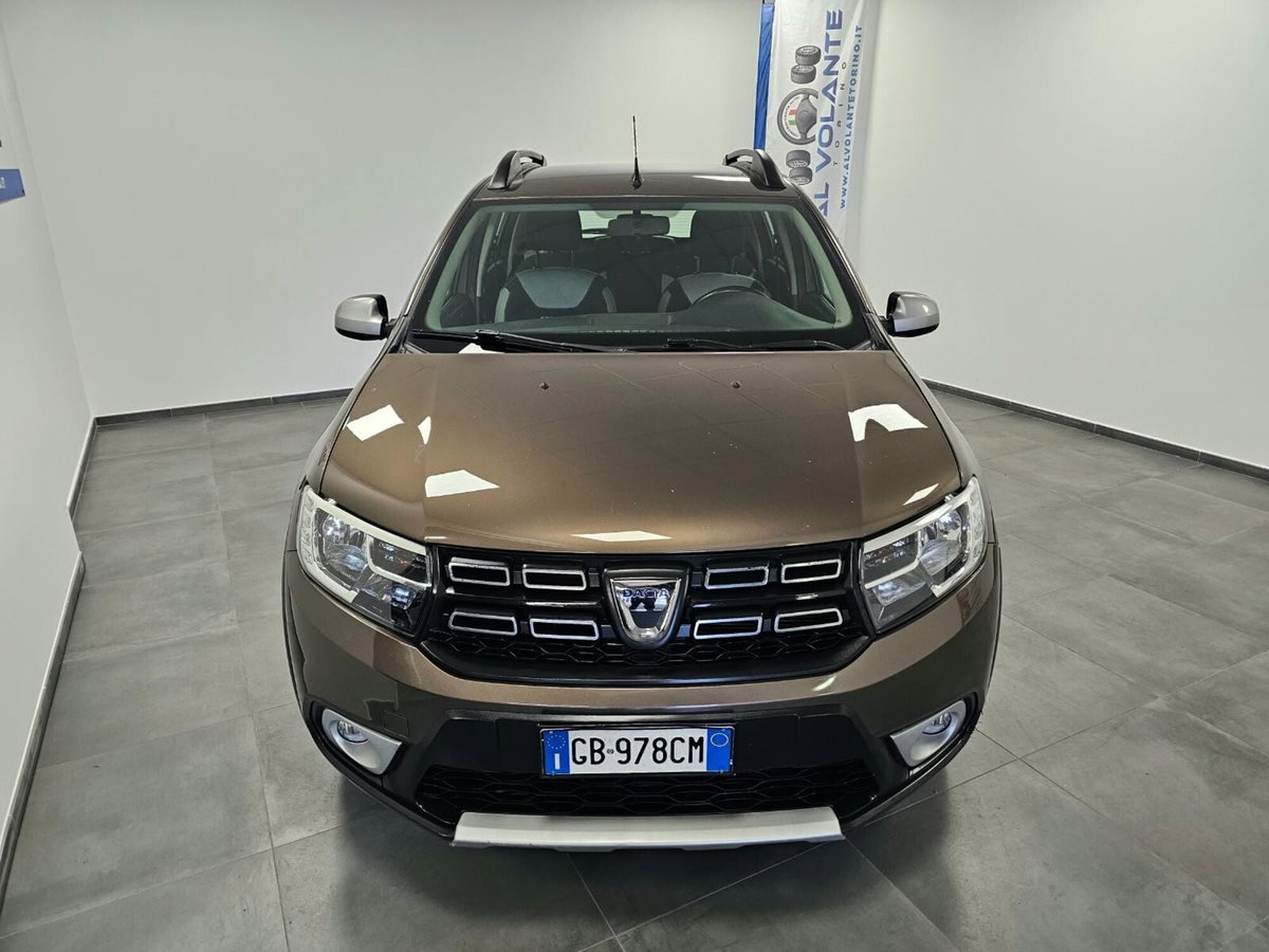Dacia Sandero Stepway 1.0 TCe 100CV ECO-G 15th Anniversary (14)