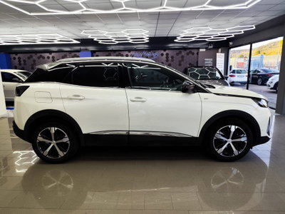Peugeot 3008 BlueHDi 130 S&S EAT8 GT Pack (10)