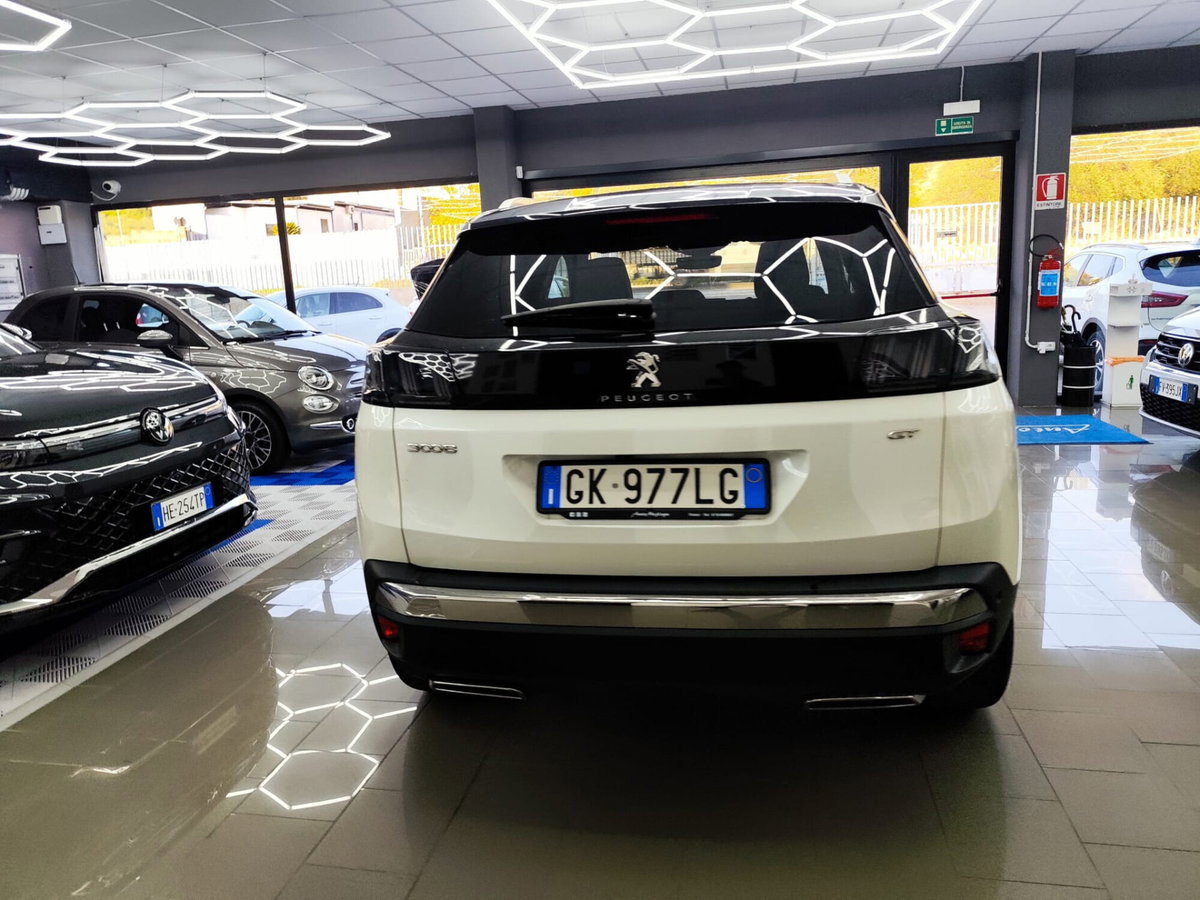 Peugeot 3008 BlueHDi 130 S&S EAT8 GT Pack (11)