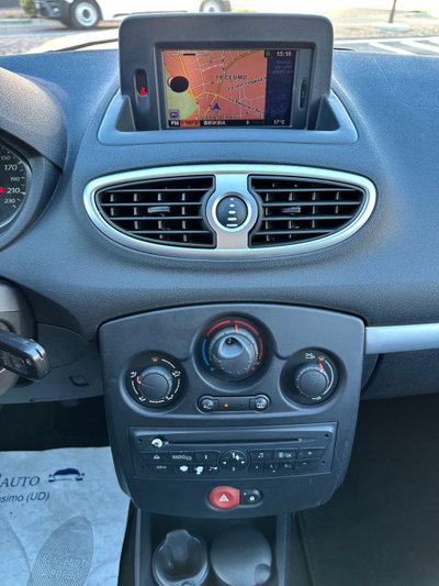 Renault Clio Storia 1.2 16V 5 porte Dynamique (16)