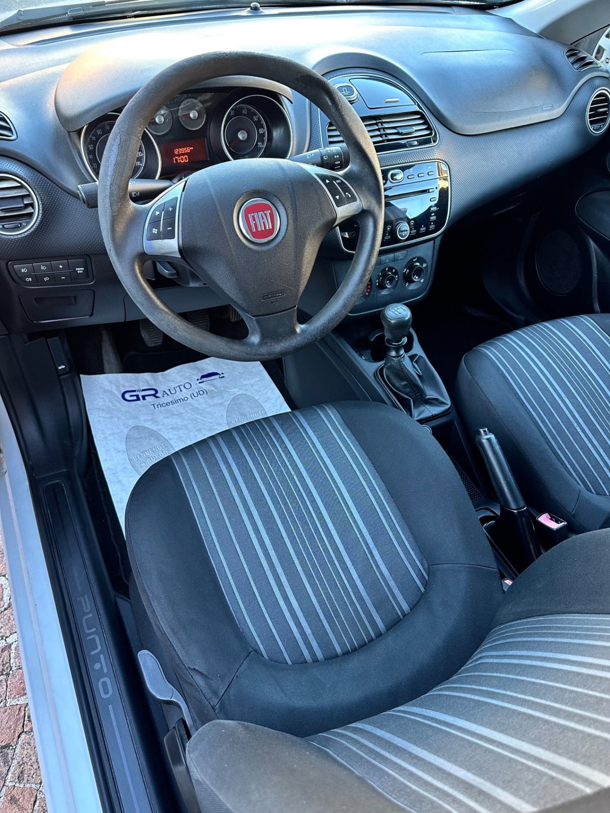 Fiat Punto Evo 1.2 3 porte S&S Dynamic (9)