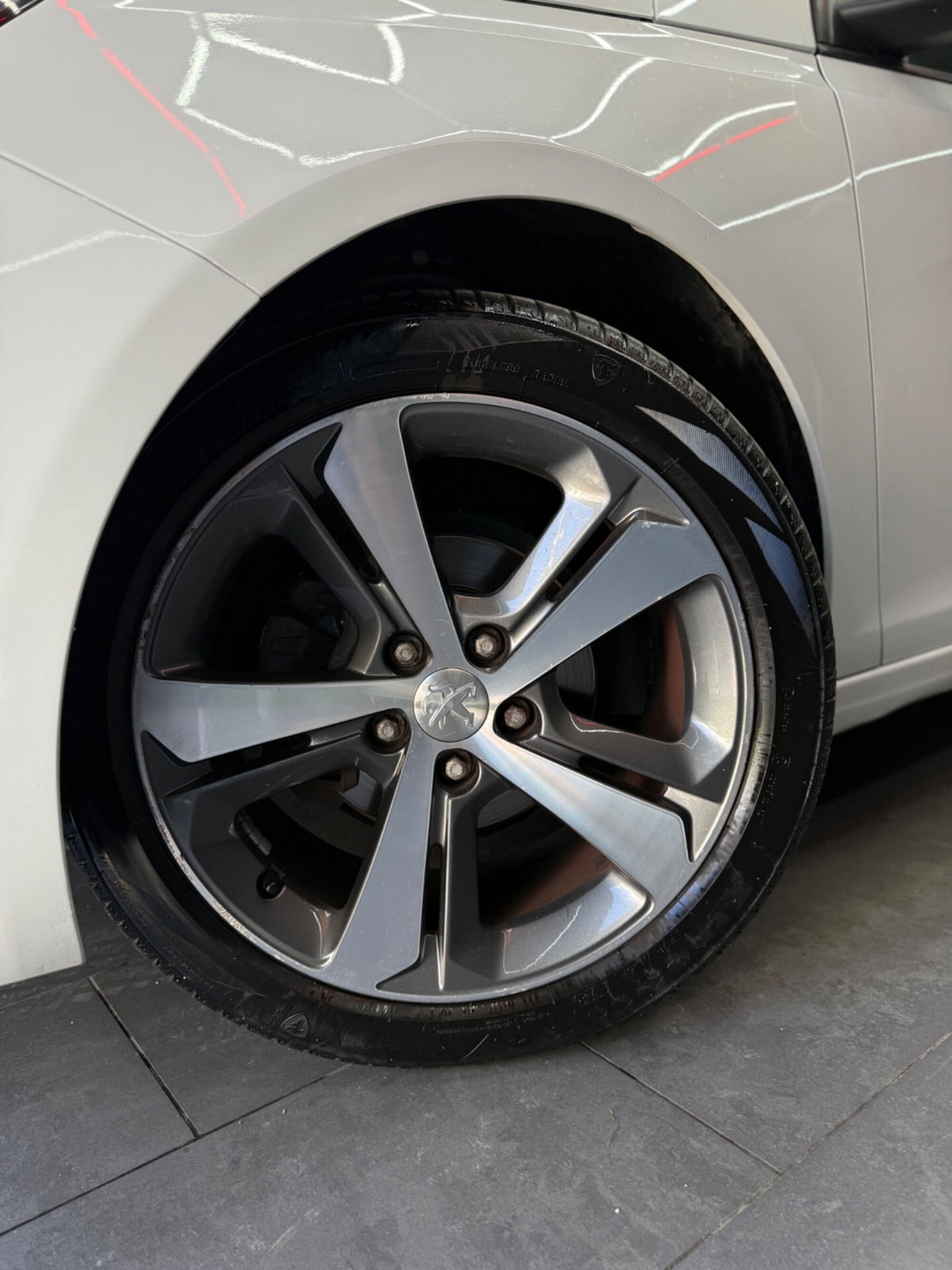 Peugeot 308 1.6 HDi 92 CV Active (19)