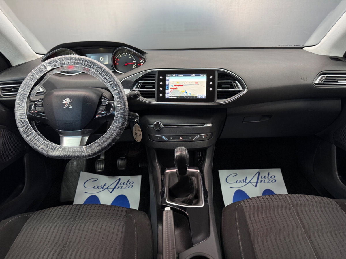 Peugeot 308 1.6 HDi 92 CV Active (9)