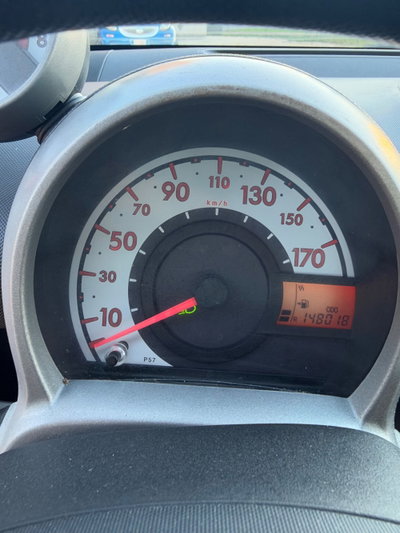 Peugeot 107 68CV 5p. Desir (14)