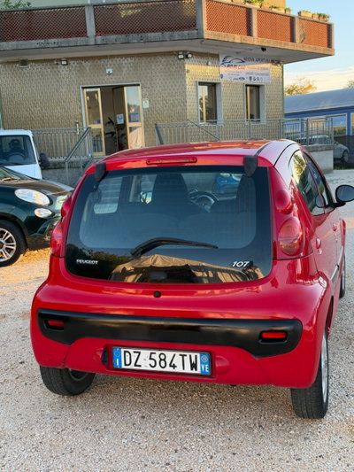 Peugeot 107 68CV 5p. Desir (6)