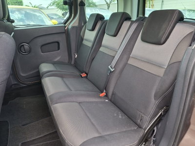 Renault Kangoo 1.5 dCi 90CV 5 porte Stop & Start Limited (18)