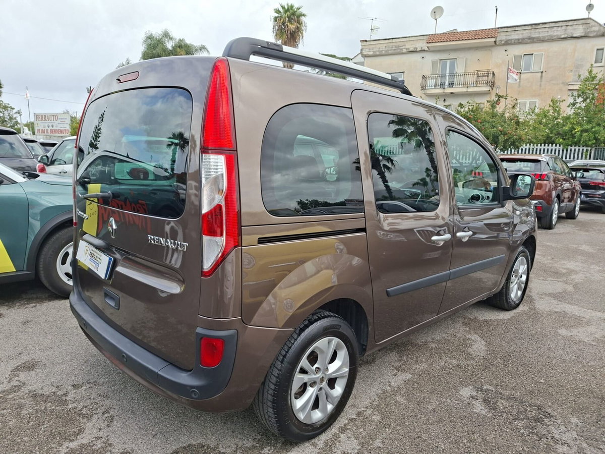 Renault Kangoo 1.5 dCi 90CV 5 porte Stop & Start Limited (9)