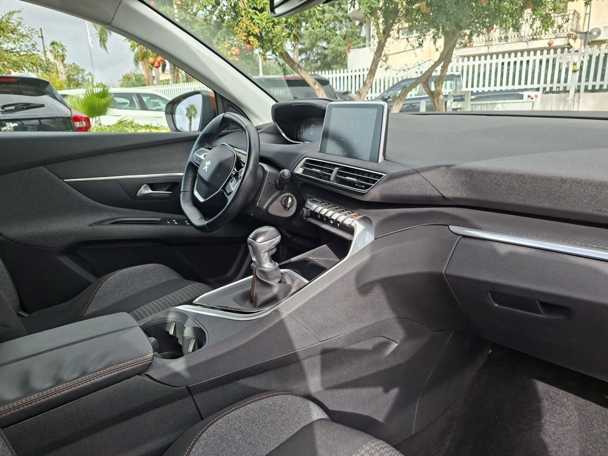 Peugeot 3008 BlueHDi 120 S&S Active (14)