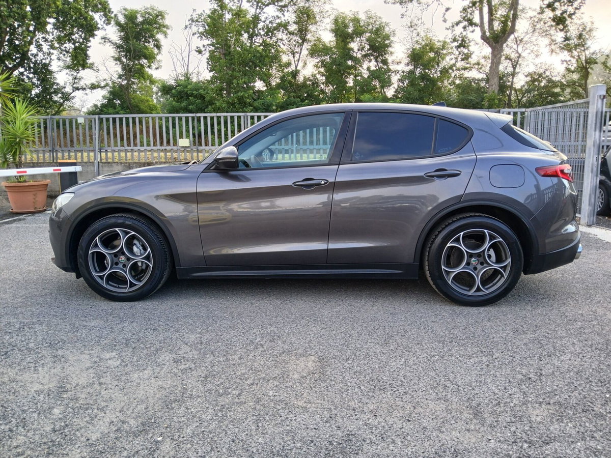 Alfa Romeo Stelvio Stelvio 2.2 Turbodiesel 180 CV AT8 RWD Super (8)