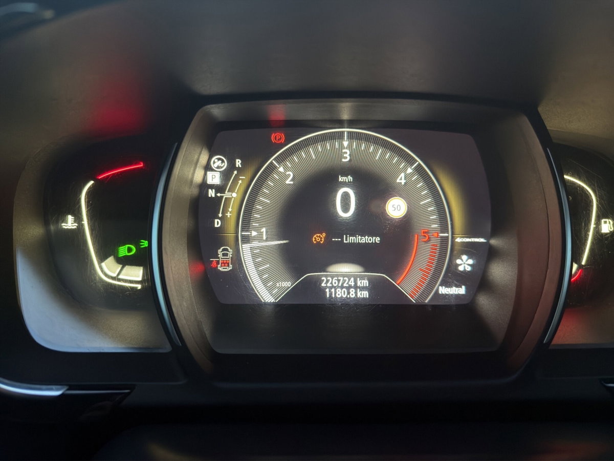 Renault Espace dCi 160CV EDC Energy Initiale Paris 4Control (13)