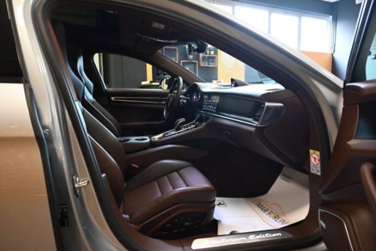 Porsche Panamera 2.9 4 Platinum Edition auto (10)