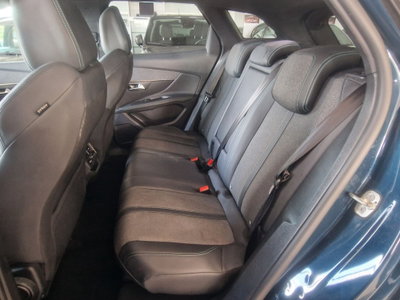 Peugeot 3008 BlueHDi 130 S&S EAT8 Allure Pack (5)