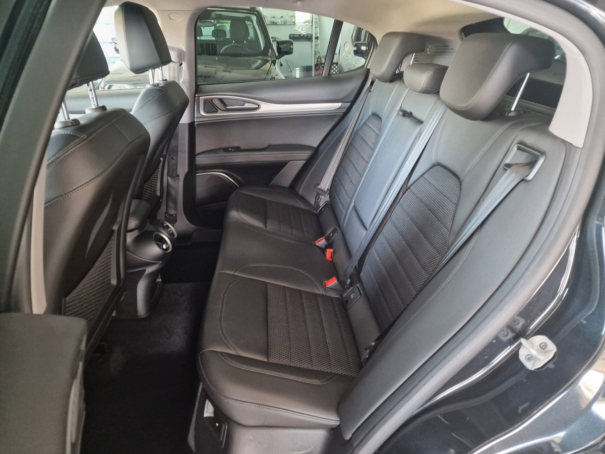 Alfa Romeo Stelvio Stelvio 2.2 Turbodiesel 190 CV AT8 Q4 Sprint (5)