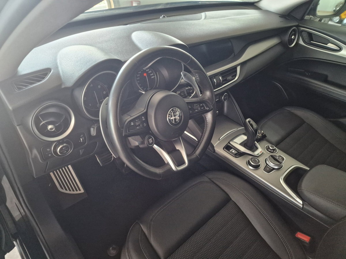 Alfa Romeo Stelvio Stelvio 2.2 Turbodiesel 190 CV AT8 Q4 Sprint (7)