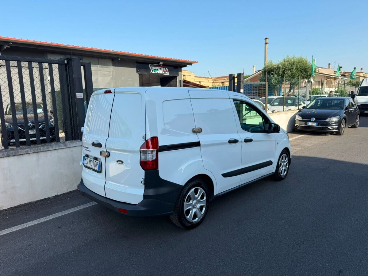 Ford Transit Courier 1.5 TDCi 75CV  Trend (2)