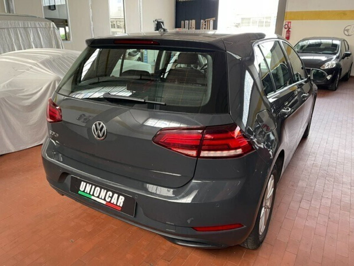 Volkswagen Golf 1.0 TSI 85 CV 5p. Trendline BlueMotion Technology (6)