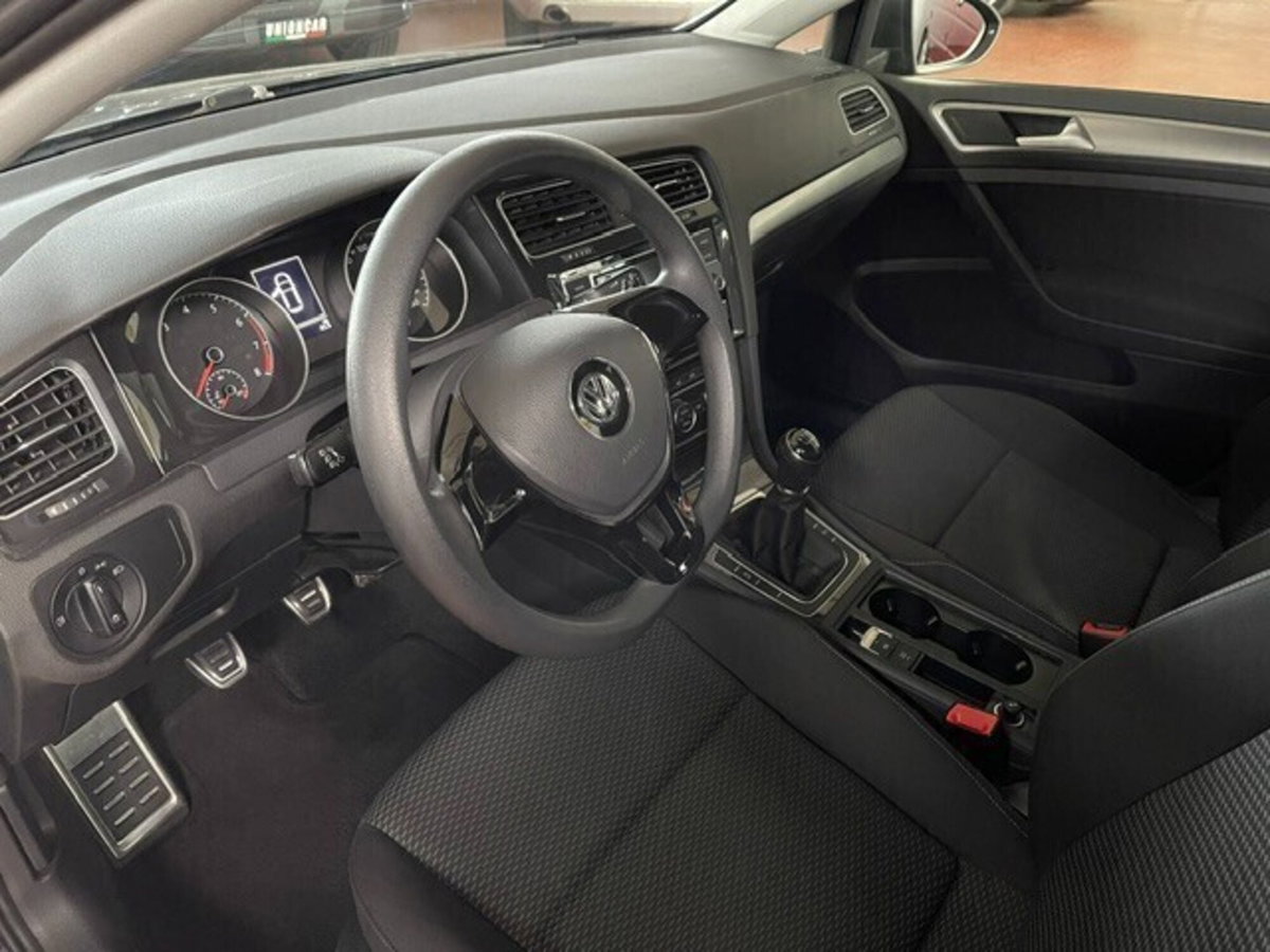 Volkswagen Golf 1.0 TSI 85 CV 5p. Trendline BlueMotion Technology (8)