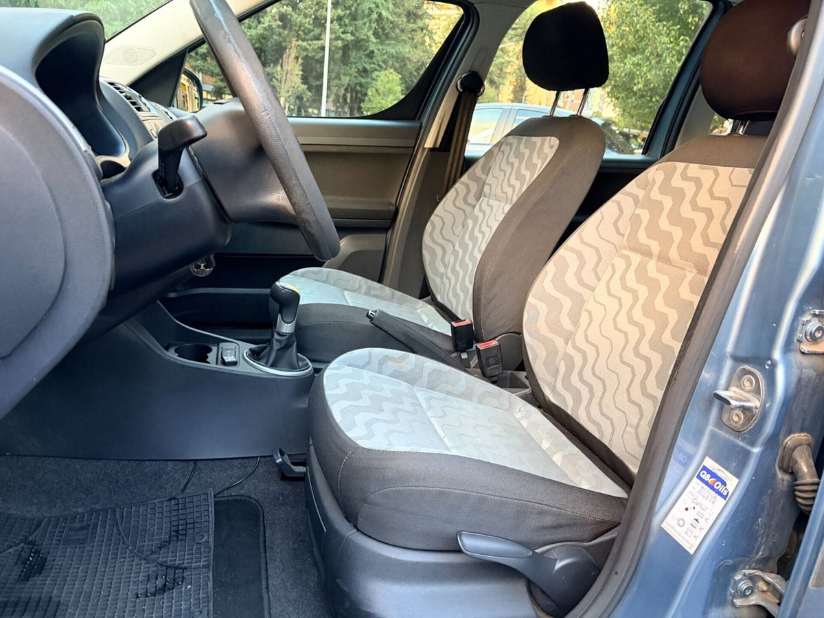 Skoda Roomster 16V Comfort GPLine (11)