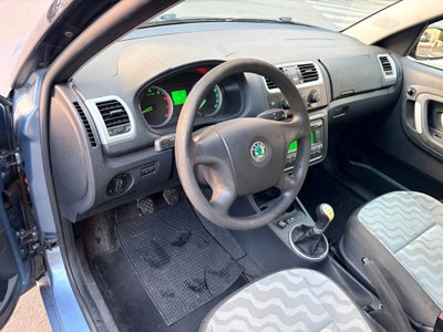 Skoda Roomster 16V Comfort GPLine (12)