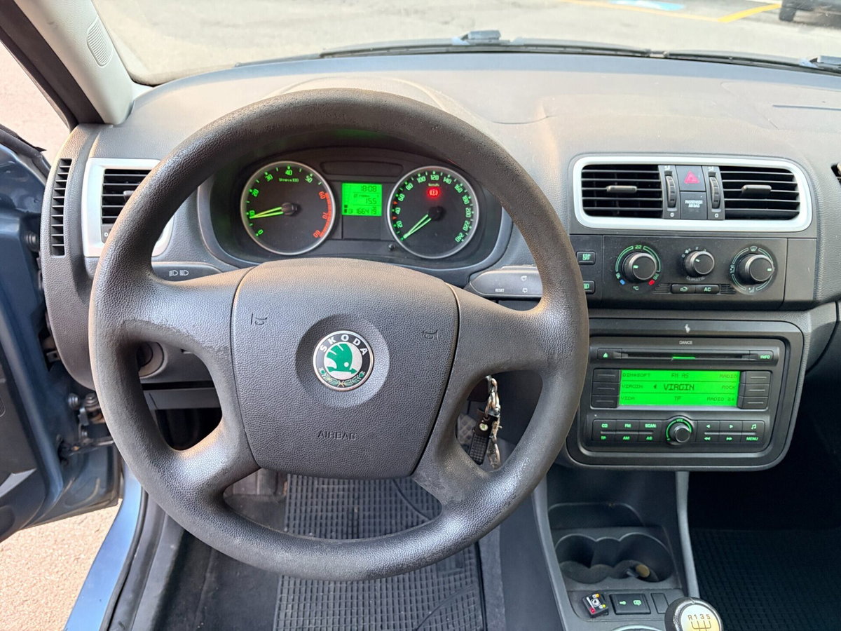 Skoda Roomster 16V Comfort GPLine (13)