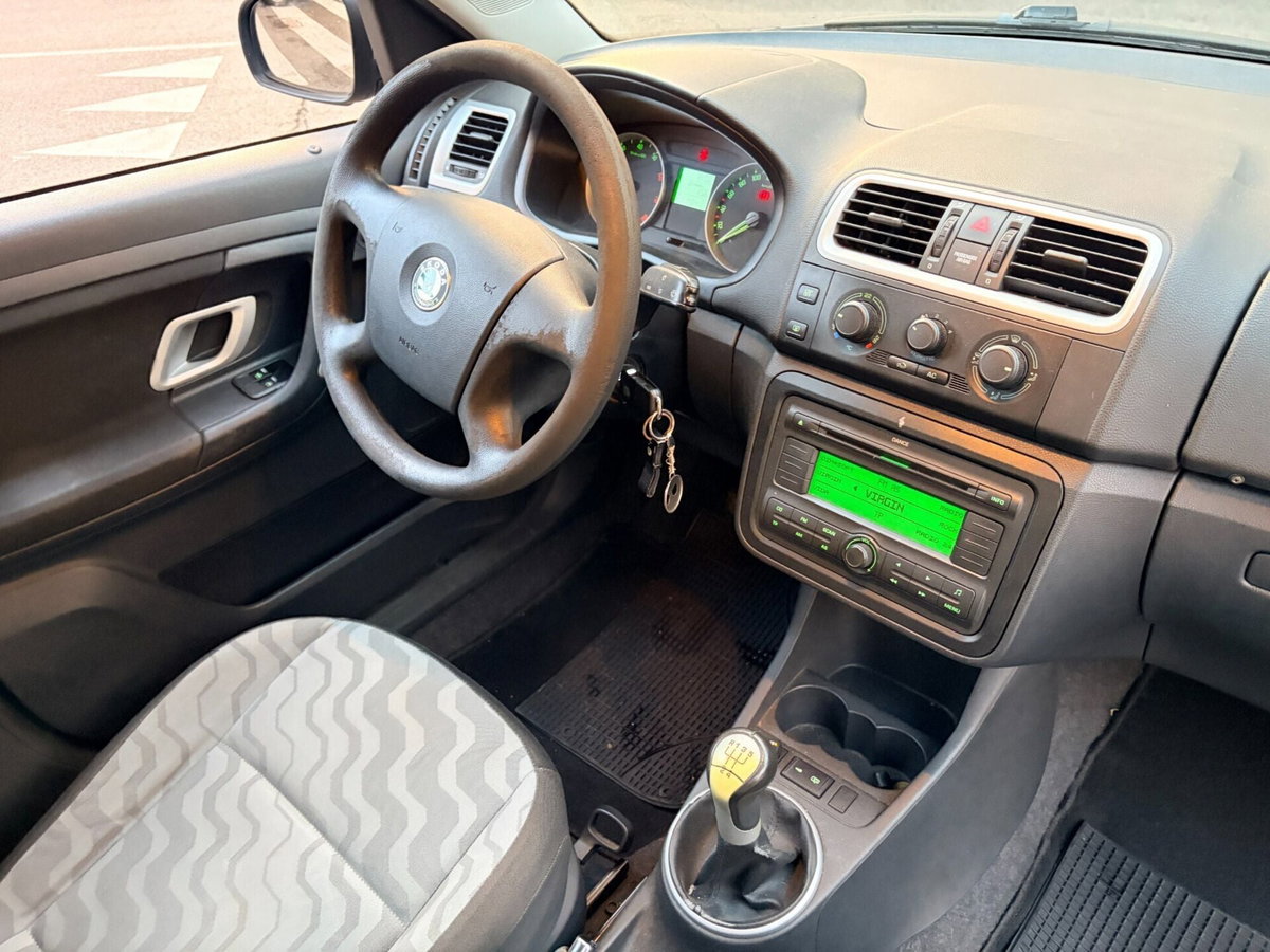 Skoda Roomster 16V Comfort GPLine (18)