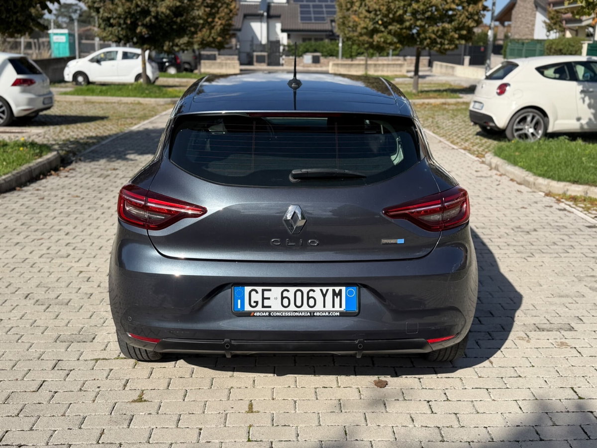 Renault Clio Full Hybrid E-Tech 140 CV 5 porte E-Tech (6)