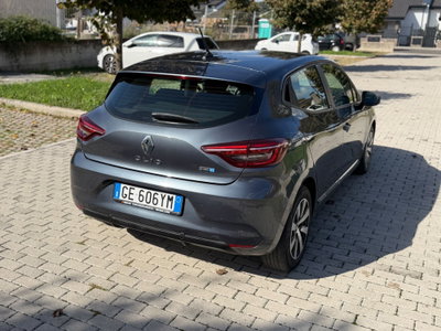 Renault Clio Full Hybrid E-Tech 140 CV 5 porte E-Tech (8)
