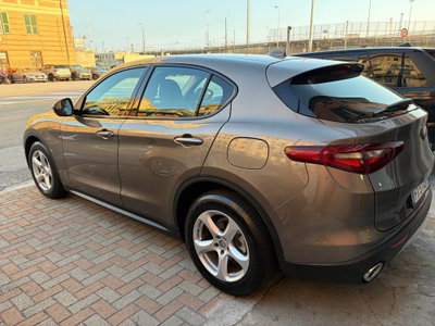 Alfa Romeo Stelvio Stelvio 2.2 Turbodiesel 180 CV AT8 Q4 Super (7)