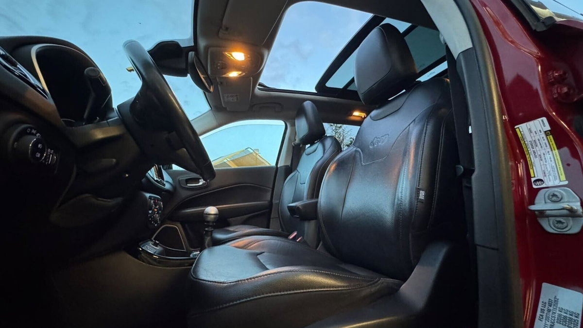 Jeep Compass 1.6 Multijet II 2WD Limited (12)