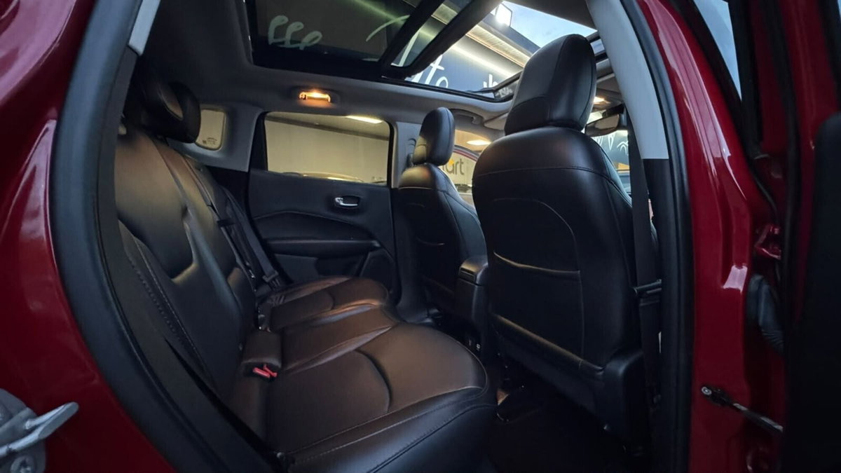 Jeep Compass 1.6 Multijet II 2WD Limited (14)