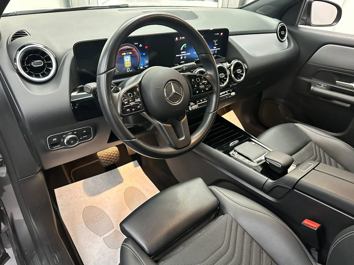 Mercedes-Benz GLA SUV 250 e Plug-in hybrid Automatic Premium (9)