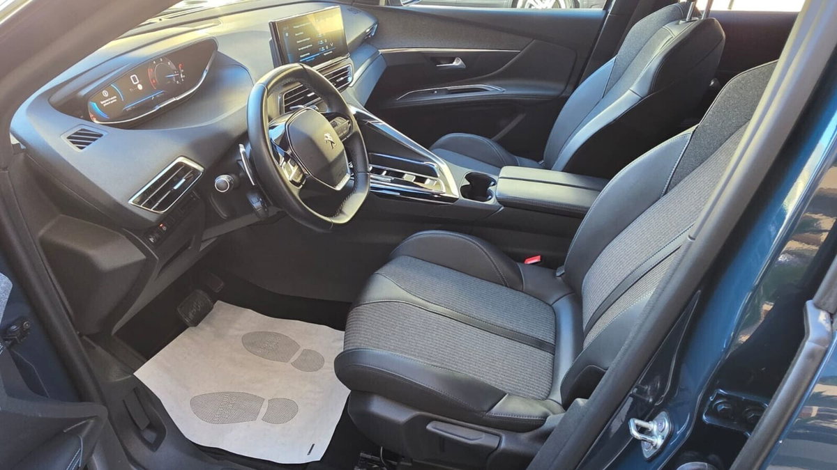 Peugeot 3008 BlueHDi 130 S&S EAT8 Allure Pack (13)