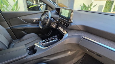 Peugeot 3008 BlueHDi 130 S&S EAT8 Allure Pack (9)