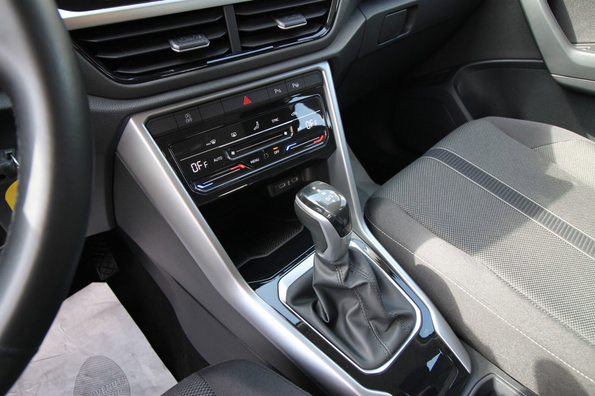 Volkswagen T-Roc 2.0 tdi R-Line 4motion 150cv dsg (11)