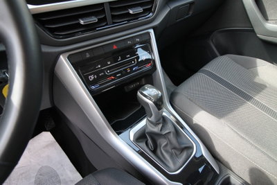 Volkswagen T-Roc 2.0 tdi R-Line 4motion 150cv dsg (11)
