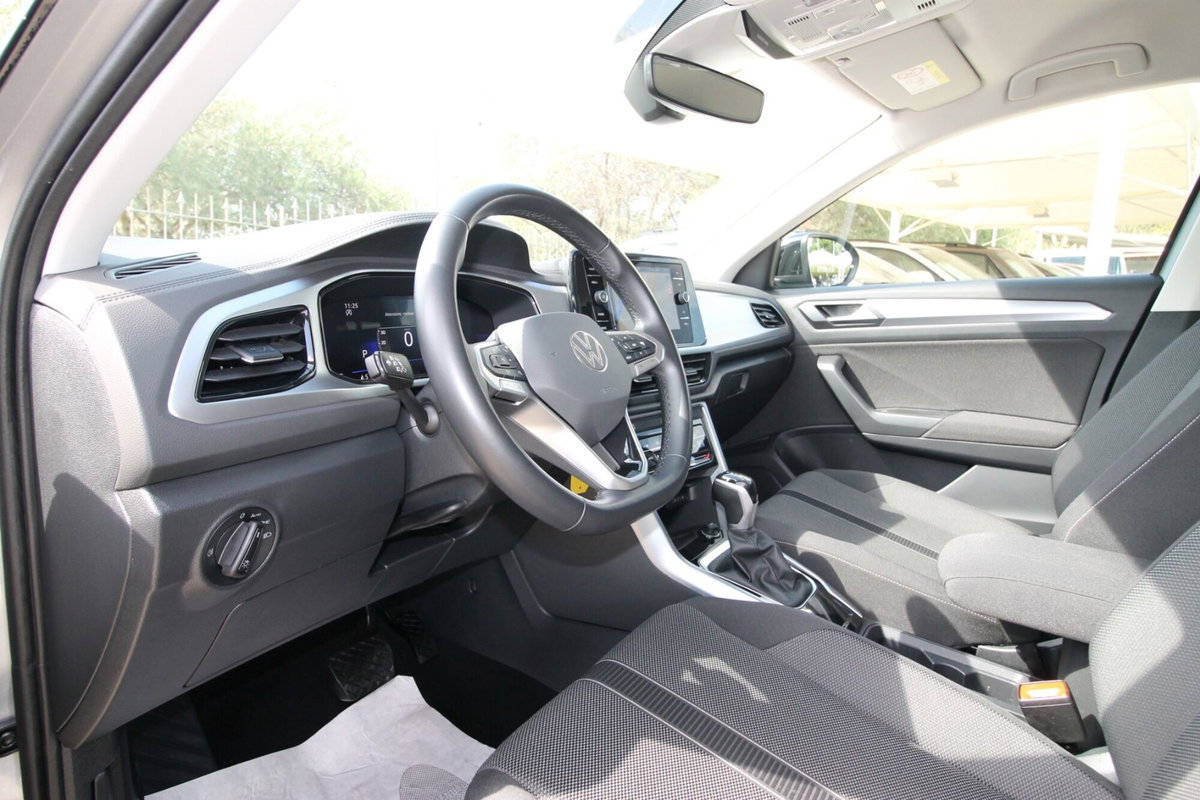 Volkswagen T-Roc 2.0 tdi R-Line 4motion 150cv dsg (12)