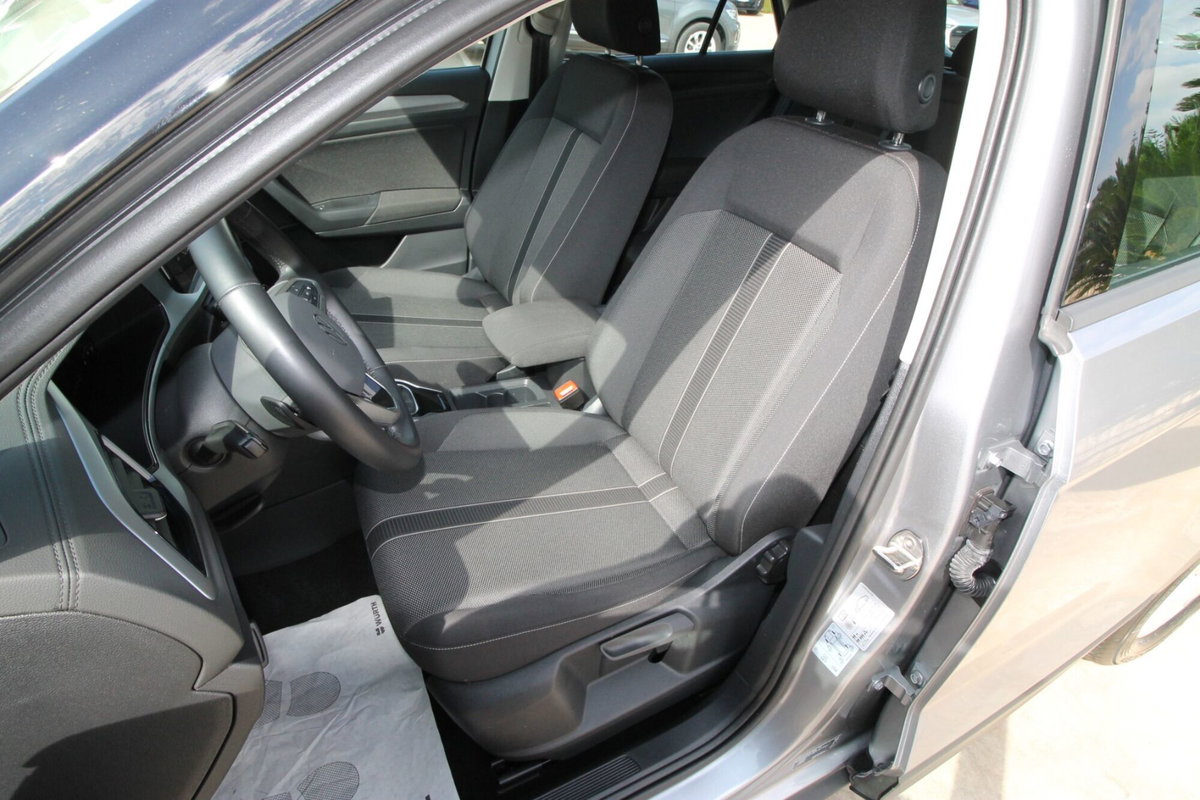 Volkswagen T-Roc 2.0 tdi R-Line 4motion 150cv dsg (13)