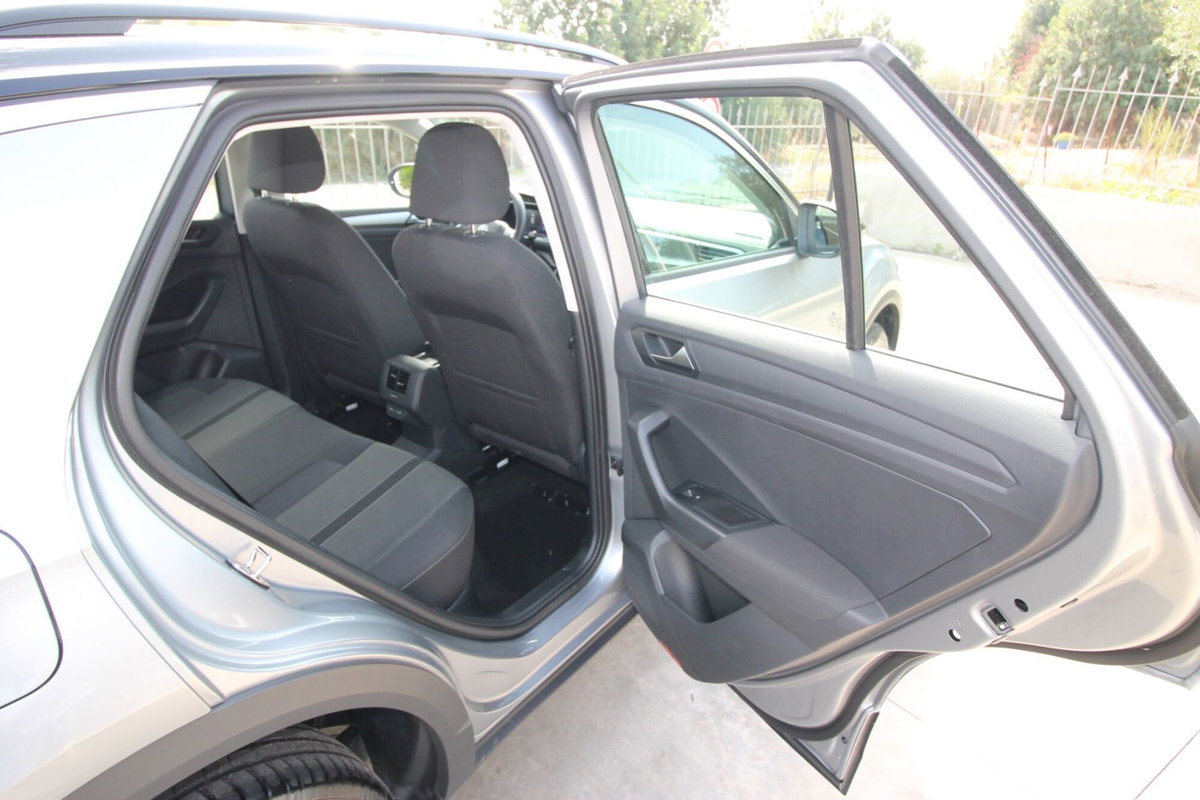 Volkswagen T-Roc 2.0 tdi R-Line 4motion 150cv dsg (16)