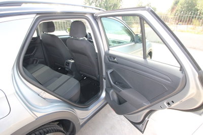 Volkswagen T-Roc 2.0 tdi R-Line 4motion 150cv dsg (16)