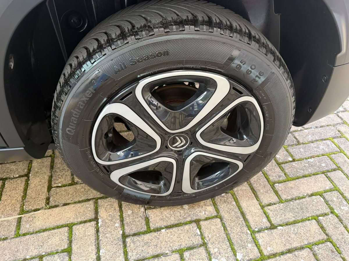 Citroen C3 Aircross BlueHDi 110 S&S Feel (17)