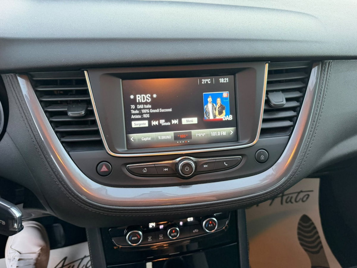 Opel Grandland X 1.5 diesel Ecotec Start&Stop Elegance (12)