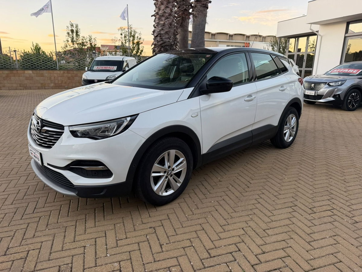 Opel Grandland X 1.5 diesel Ecotec Start&Stop Elegance (2)